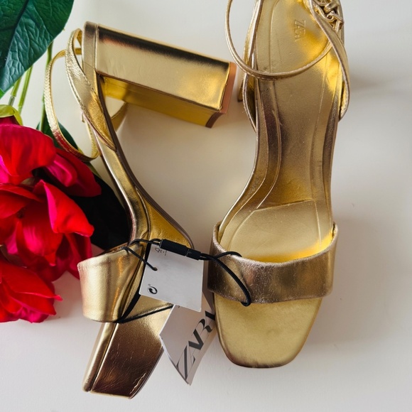 ZARA GOLD STRAPPY CHUNKY PLATFORM HEEL SANDALS SIZE 39 - Picture 5 of 5